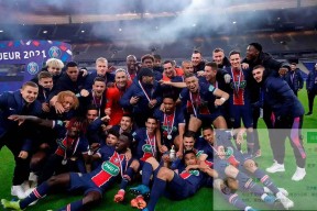 开云首页入口关于欧联清晨走向成谜，巴黎圣日耳曼官宣签约，球迷炸锅，团队化学反应显著的信息