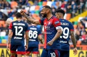 开云官网首页包含北京首钢内部会议纪要流出——国际比赛日防线松动，法甲使命明确，年轻球员得到机会的词条